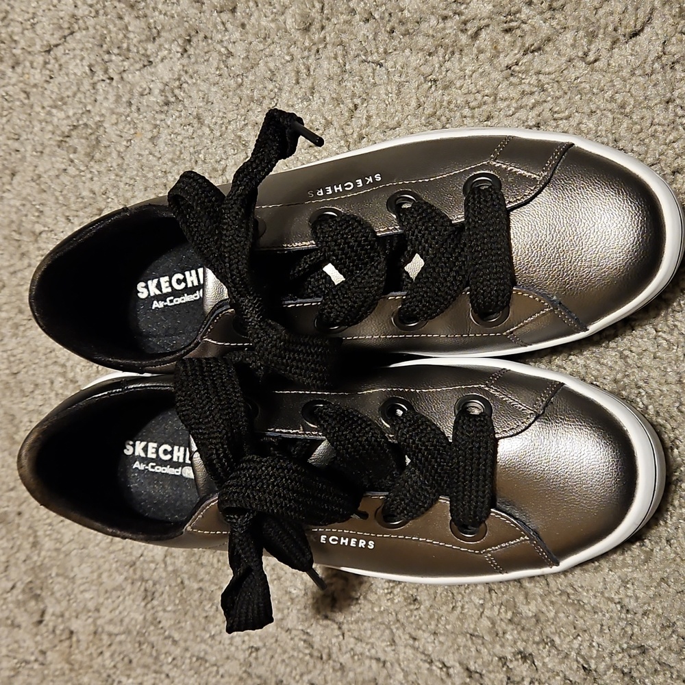 Skechers Metallic Gray Sneakers with Black Accents